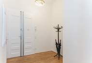 Provisionsfrei! Bürotisch in einem CoWorking Space am Brahmsplatz zu vermieten!