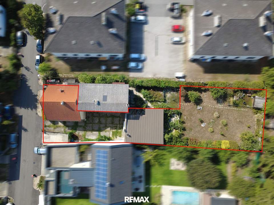 Zwei Wohnhäuser mit Garten und vielfältigen Gestaltungsmöglichkeiten in Tulln