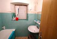 Historischer Dreiseithof in Weißenalbern mit Nebengebäuden und Entwicklungspotenzial