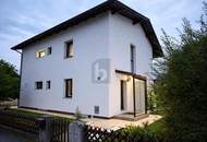 GROßZÜGIGES FAMILIENHAUS MIT POOL, SOMMERGARTEN UND ATTRAKTIVEM GRUNDSTÜCK IN RUHIGER WOHNLAGE ? WINKLARN