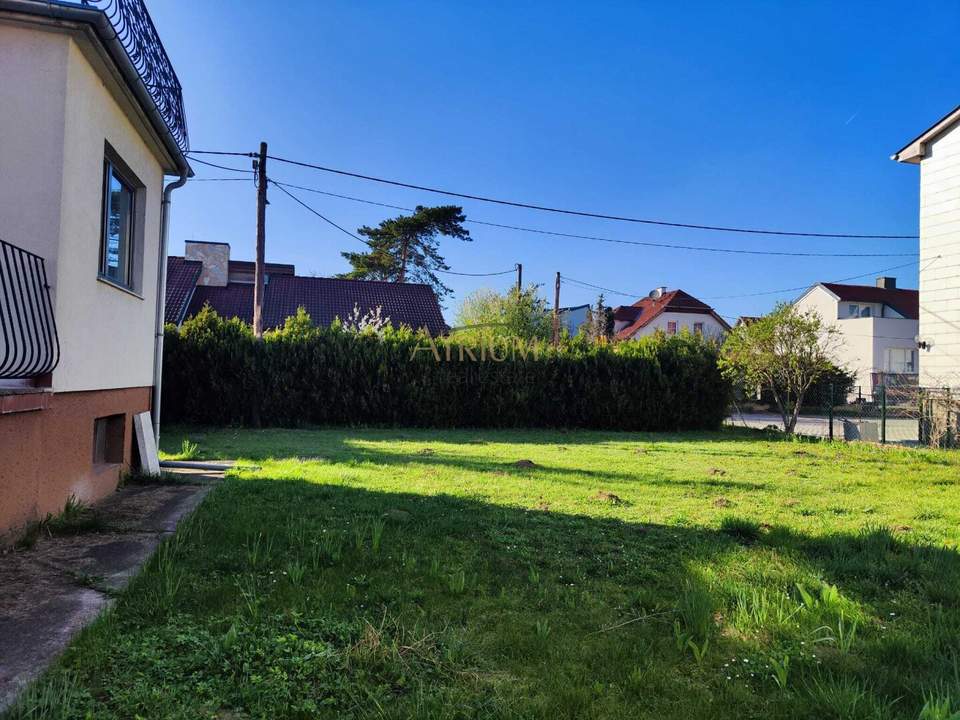 Nähe 1210 Wien Stadtgrenze - Haus mit 6 Zimmer, Garten & Terrassen