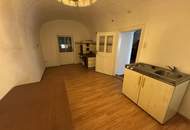 Sanierungsbedürftiges Wohn- und Geschäftshaus in Innenstadtlage