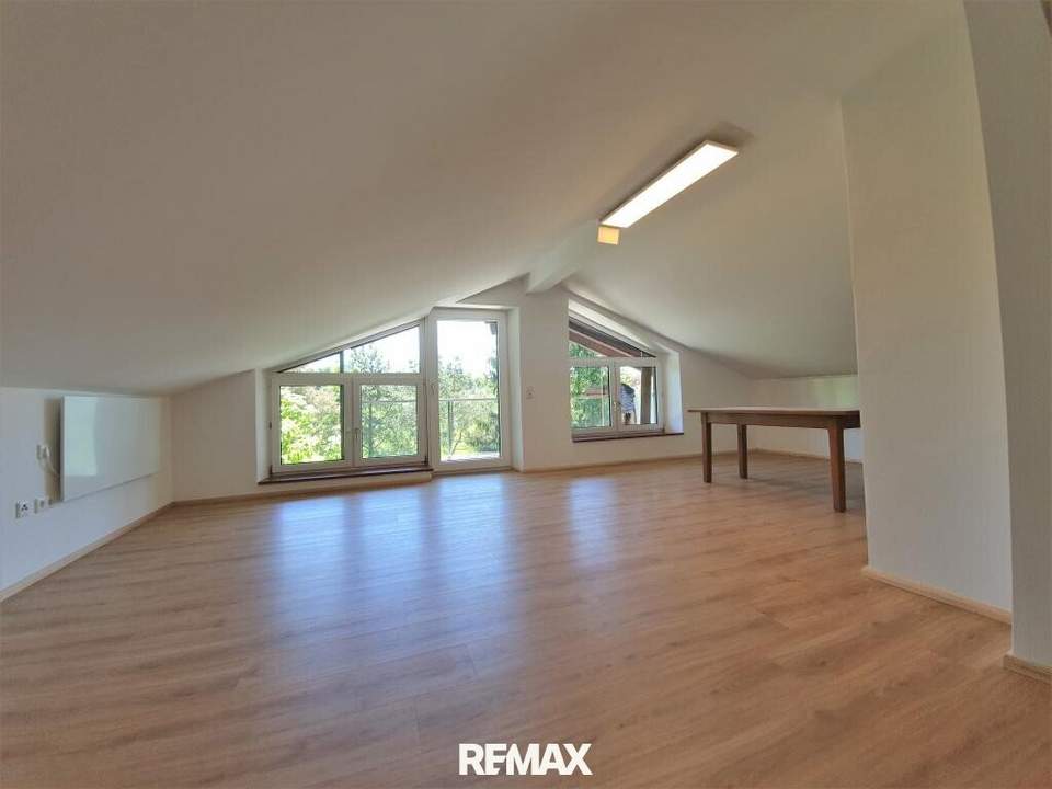 Garconniere mit großem Balkon in Seekirchen