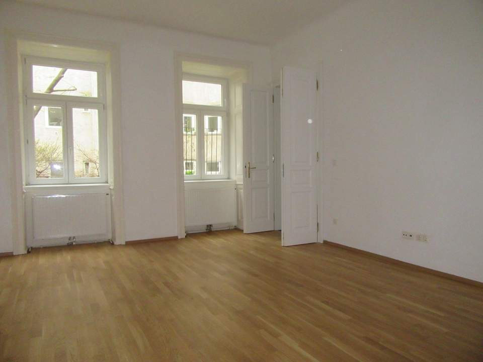 NÄHE U3 – NEU RENOVIERTES GROSSZÜGIGES 1 ZIMMER APARTMENT