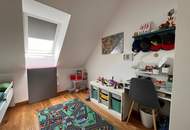 Mietwohnung mit 2 Kinderzimmern und Carport