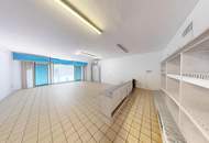 Stadthaus in Rechnitz! Bestehend aus einer Stadtwohnung und einem vermieteten Gewerbelokal im Erdgeschoß!