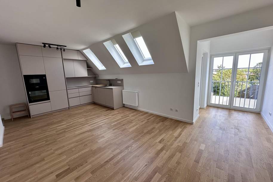 Erstbezug nach Sanierung! 2-Zimmer-Dachgeschosswohnung mit Terrasse, Balkon, Lift und Stellplatz!, Wohnung-miete, 1.320,83,€, 2340 Mödling