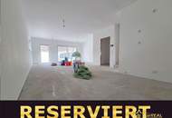 RESERVIERT! 208 m² NFL! 5-ZIMMER, KELLER, BALKON, TERRASSE, CARPORT UND GROSSER GARTEN. ZIEGELQUALITÄT MIT UNVERBAUBAREM GRÜNBLICK.