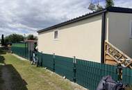 Neuwertige Seeliegenschaft-Minihaus bei Baden, 2 Zimmer, Garten, Terrasse, Stellplatz!