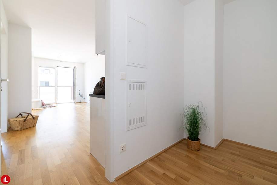 Traumhafte 2 Zimmer Eigentumswohnung mit Garage in Bestlage in Schwechat, Wohnung-kauf, 290.000,€, 2320 Bruck an der Leitha