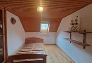 LIEBEVOLLES WOHNJUWEL MIT PARKÄHNLICHEM GARTEN IN TRAUMHAFTER WALDRANDLAGE MIT HERRLICHEM AUSBLICK UNWEIT VOM STAUSEE KRONSEGG