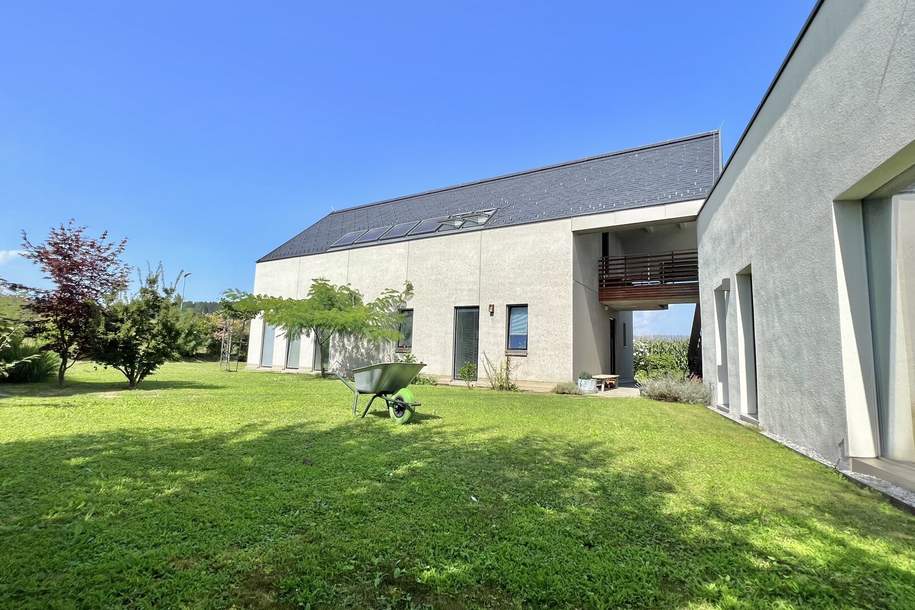 Architektentraum mit vollunterkellertem Wohnhaus + Nebengebäude als Büro / Ordi + Saunahaus + Garage, Haus-kauf, 885.000,€, 9321 Sankt Veit an der Glan