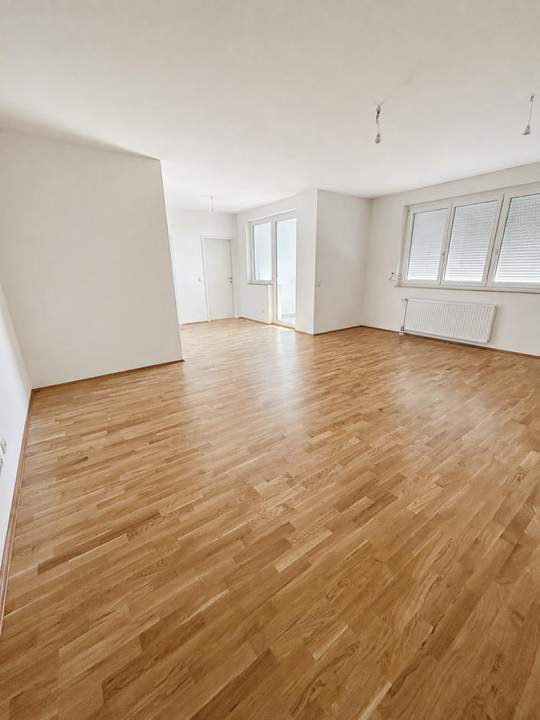 Helle, großzügige & sofort beziehbare – renovierte 3-Zimmer-Wohnung mit Balkon in Leonding