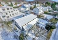 "Ankommen am Promenadenweg: Bungalow im Grünen – nahe Wien mit Potential"