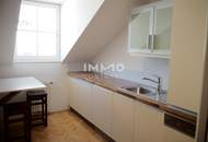 Schicke 2-Zimmer Dachgeschoss-Wohnung am Pfarrplatz 13