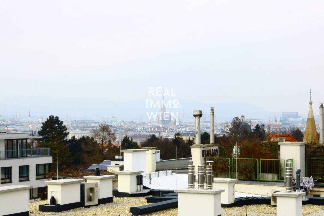 3.Belvedere/Prachtvolle DG Wohnung mit Blick auf Wien in einem alten Herrenhaus.