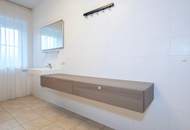 Hochwertige 3-Zimmer-Wohnung mit Garten/Terrasse und Parkplatz in zentraler Ruhelage!