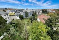 Hofseitige DG-Wohnung ohne Schrägen mit 2 Terrassen - sanierungsbedürftig