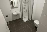 Attraktive 2-Zimmer-Wohnung mit Balkon nahe U1 - ideal für Singles oder Paare