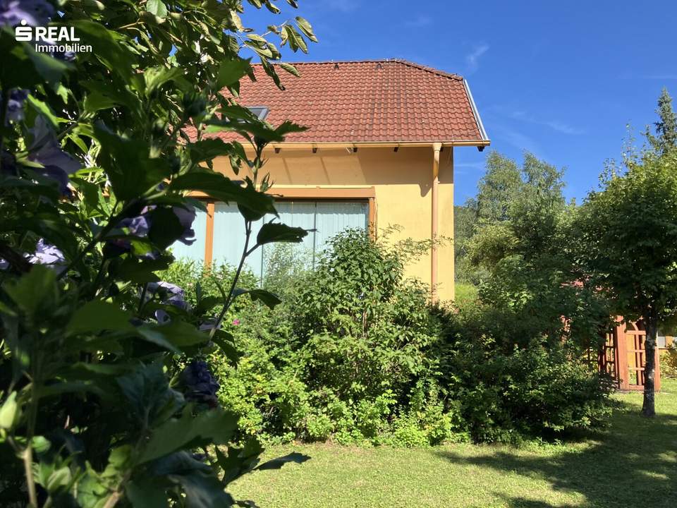 Ein Haus,samt Garten, das auf neue Ideen wartet