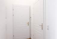 PERFEKTE 2 ZIMMER ALTBAUWOHNUNG MIT 8M² BALKON II PRESTIGE UND ELEGANZ II WOHNEN IM DENKMALGESCHÜTZEN MÖDLINGER STADTJUWEL II FUSSGÄNGERZONE