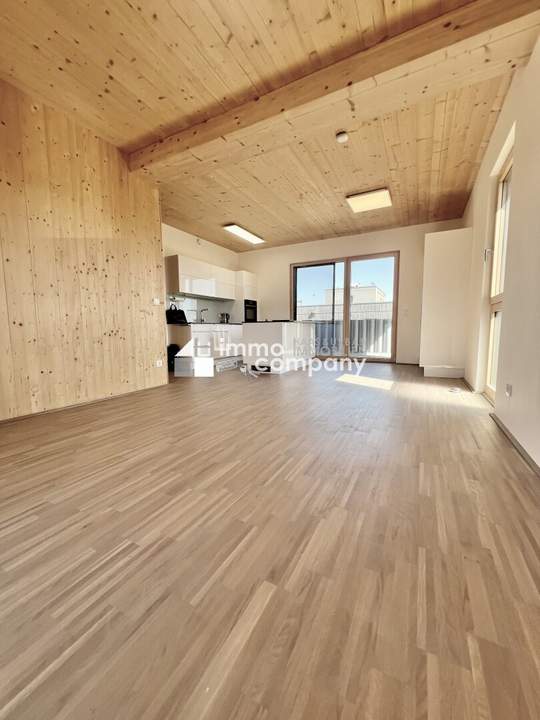 Moderne und neue Wohnung mit schöner Aussicht + Balkon und Terrasse!