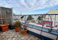 MAISONETTE MIT SCHÖNER TERRASSE IM KLASSISCHEN ALTBAU