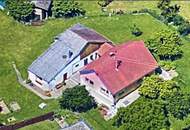 Älteres Haus mit Nebengebäude und Garage. Herrlicher Gebirgsblick am Ende der Burgwallstrasse