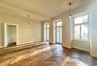 Großer BALKON mit 14,5 qm und Blick in den begrünten Innenhof! Generalsanierter 3-Zimmer-Altbau mit 2 Bädern!