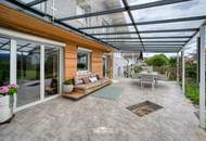 Viel Platz in beliebter Wohngegend, der Attersee nicht weit und riesiger Traumgarten!