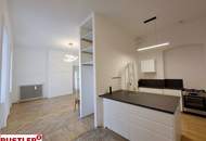 Stuck, Kachelofen, Flügeltüren: Altbauliebe mit Klopfbalkon