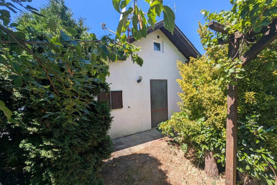 Traditionelles Kellerstöckl mit angeschlossenem Gewölbe-Weinkeller und gepflegtem Obergeschoss, Haus-kauf, 57.000,€, 2192 Mistelbach