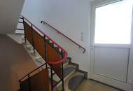 Ehemaliges Bankgebäude mit separater Wohnung im Obergeschoss