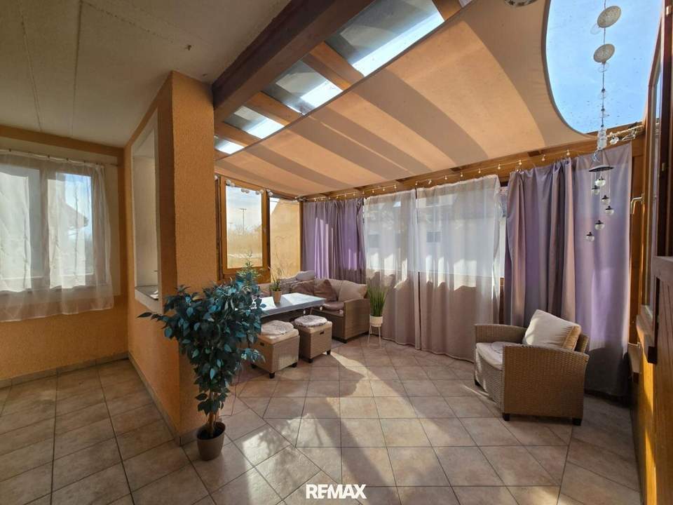 4 Zimmer Wohnung mit Sommergarten in ruhiger Lage