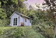 Großer Eigengarten: 4-Zimmer-Wohnung mit Saunahäuschen