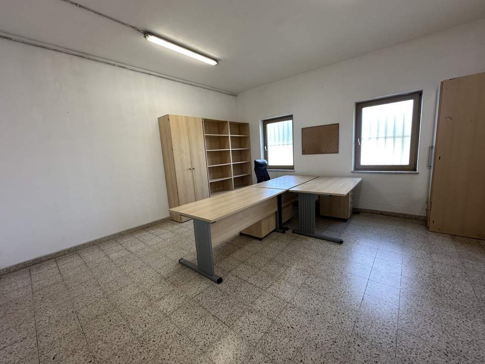 Attraktive Bürofläche in zentraler Lage &amp; bester Anbindung !