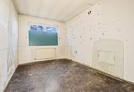 "Einfamilienhaus mit großem Entwicklungspotenzial – 738 m² Grundstück in Ruhelage von Strasshof"