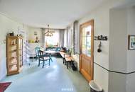 Exklusive Rarität - Villa mit traumhaftem Garten und Ordination