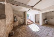 Platz trifft Potenzial – Wohnhaus mit Innenhof und Doppelgarage