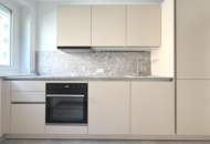 Erstbezug nach Sanierung * 3 Zimmer Wohnung mit Balkon in ruhiger Lage
