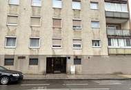 Sanierungsbedürftige 1-Zimmer-Wohnung im 2. Liftstock in U1-Nähe