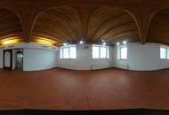 **Einzigartige Gewerbeimmobilie im historischen Gebäude, modern saniert, Top1, 243m² &amp; Top2, 221m², flexibel zusammenlegbar, großzügige Parkflächen**