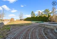 Charmantes Bauernhaus mit großem Grundstück, langgezogenem Hof, 2 Wohnungen und einem Swimmingpool