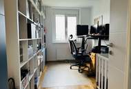 Hochwertig renovierte Vierzimmerwohnung mit fantastischem Fernblick. Einziehen und Wohlfühlen!