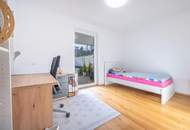 Seltene Gelegenheit - neuwertige, in kleinem Baukörper befindliche Gartenwohnung in Schörfling am Attersee