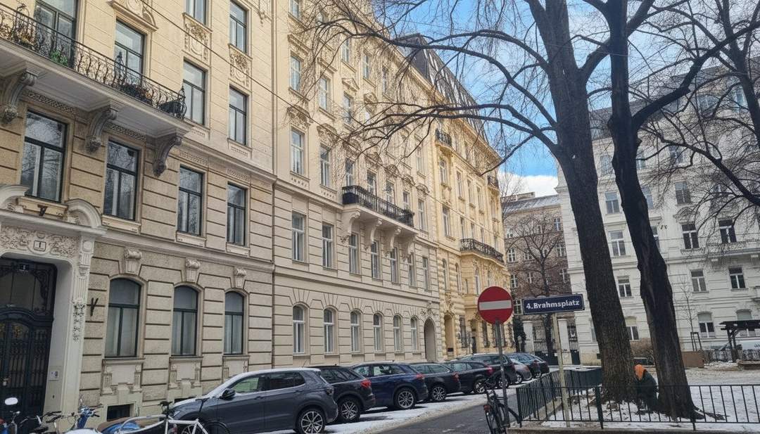 Traumhaftes Altbaubüro in Ruhelage