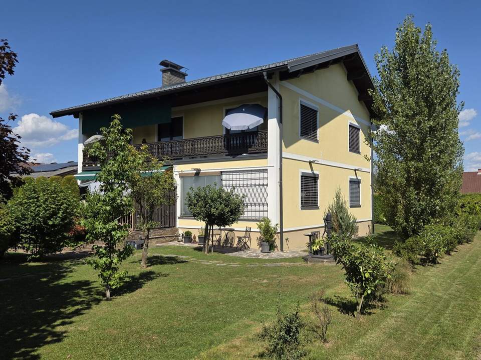 Sehr gepflegtes Wohnhaus samt Vollkeller und Garage in ruhiger Ortslage