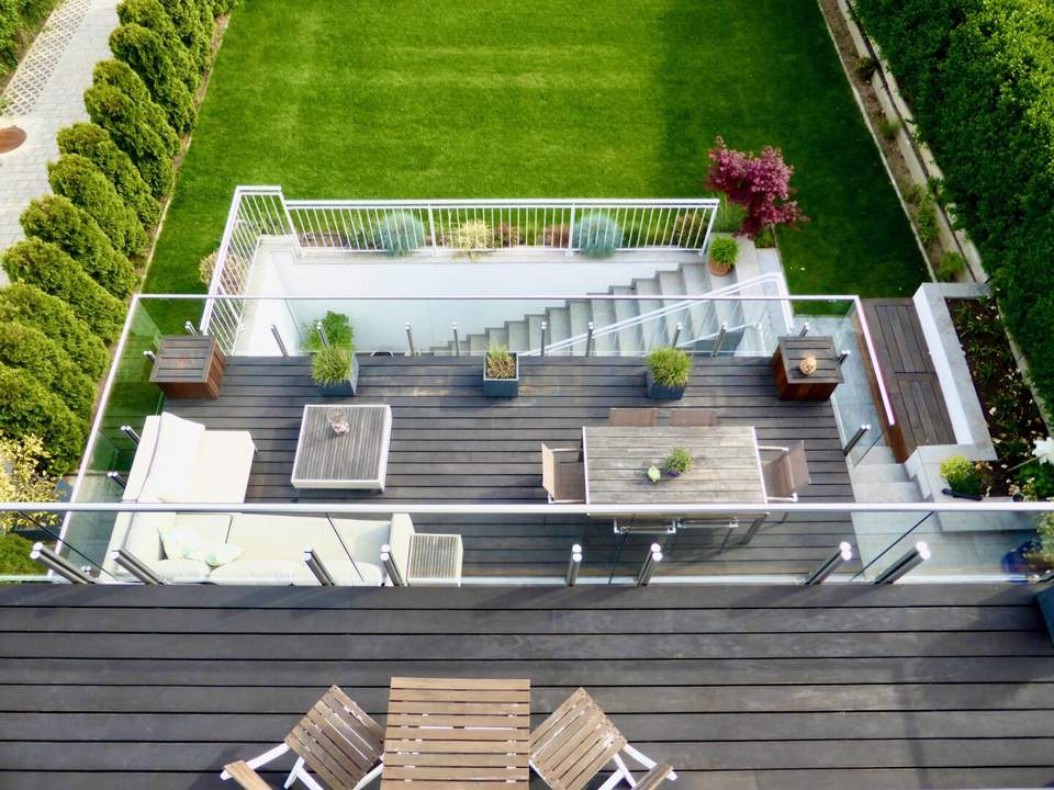 LUXUS-KLEINGARTENHAUS IM ALLEINEIGENTUM MIT WUNDERSCHÖNEM BLICK AM HACKENBERG