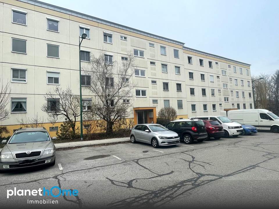 Top Floor mit West-Loggia in begehrter Südstadt-Lage