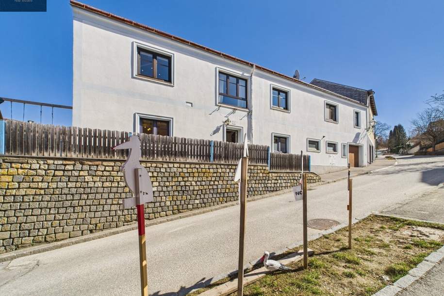 Gepflegtes 6-Zimmer Einfamilienhaus - Ob als familienfreundliches Eigenheim oder als lohnende Investition, Haus-kauf, 198.000,€, 3910 Zwettl